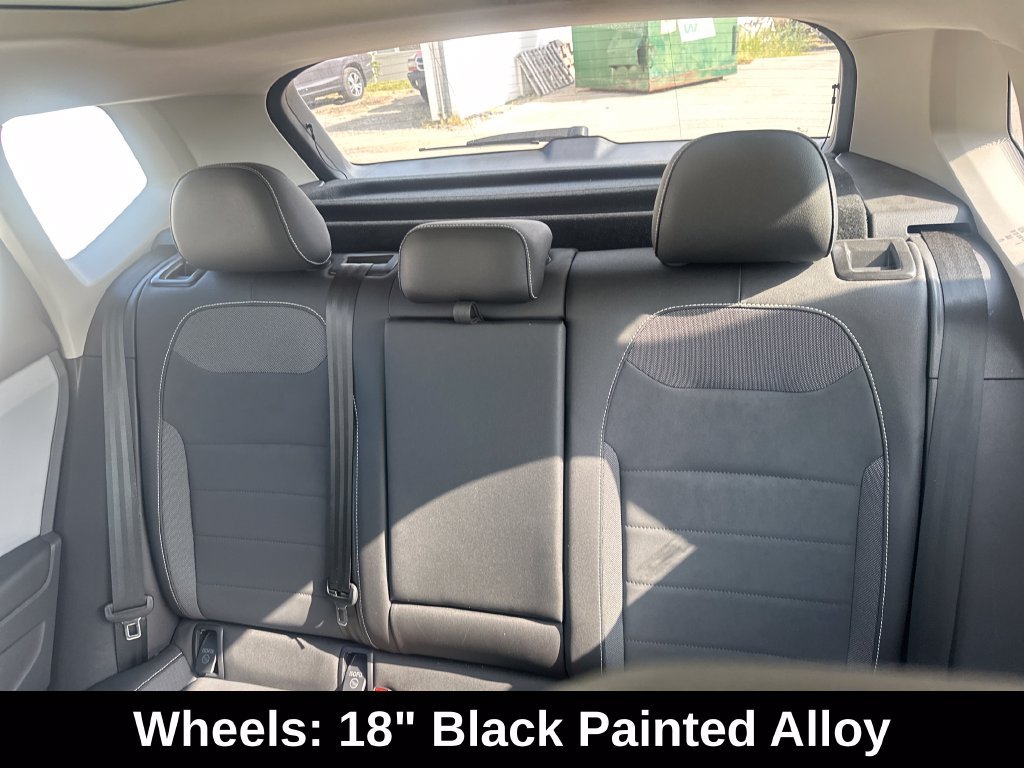 Used 2023 Volkswagen Taos SE w/ Panoramic Sunroof Package FWD image 19