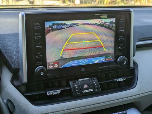 Used 2019 Toyota RAV4 XLE Premium image 25