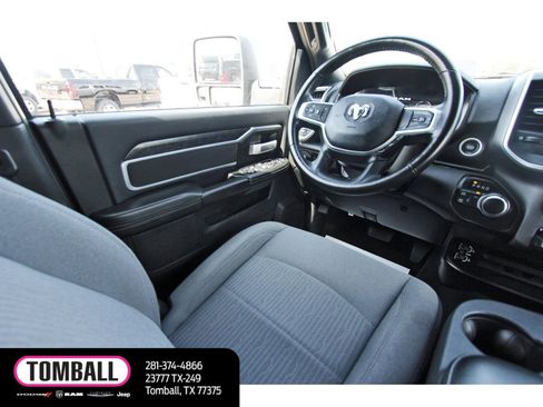 Used 2024 RAM 2500 Big Horn AWD/4WD image 9