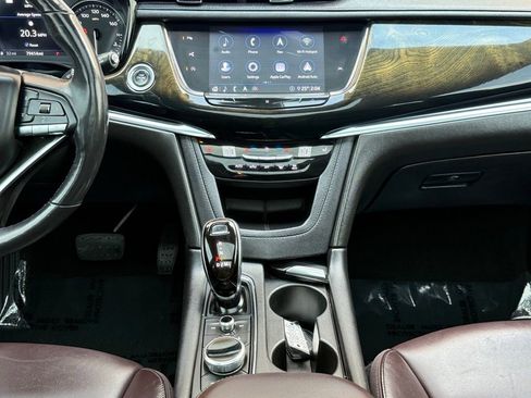 Used 2020 Cadillac XT6 Premium Luxury FWD image 37