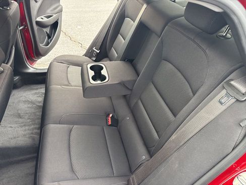 Used 2024 Chevrolet Malibu LT image 36