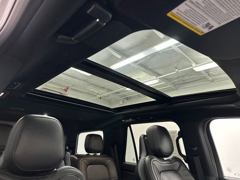 Certified 2024 Lincoln Navigator Reserve image 15