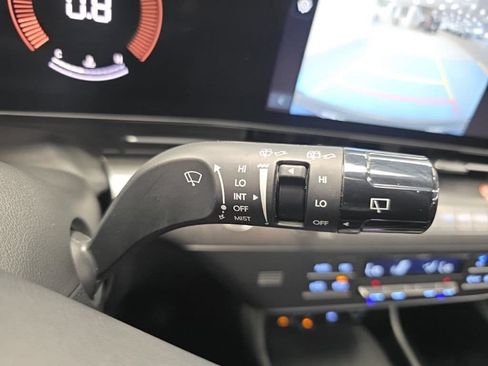 Used 2025 Hyundai Kona SEL AWD/4WD image 26