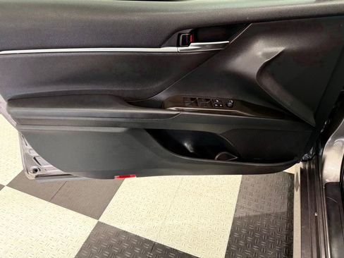 Used 2022 Toyota Camry LE FWD image 15