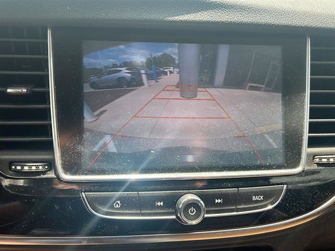 Used 2017 Buick Encore Essence FWD image 9