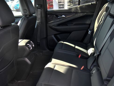 Used 2024 Chevrolet Blazer EV LT AWD/4WD image 42