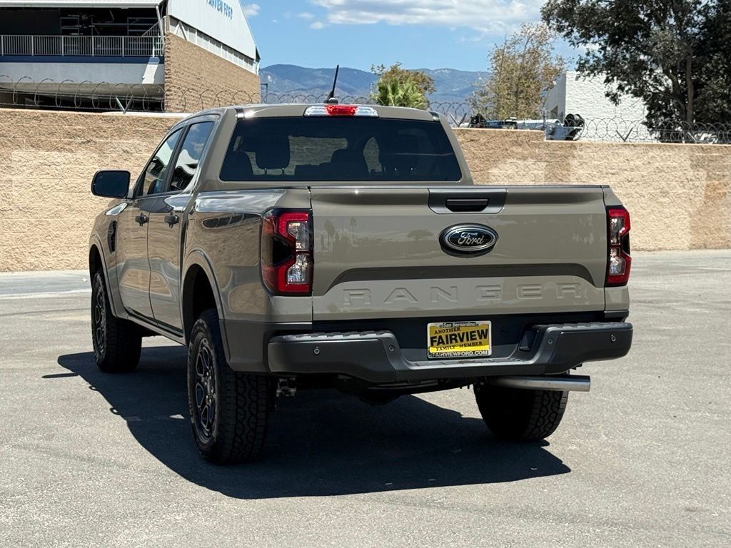 New 2026 Ford Ranger XLT w/ Black Appearance Package RWD image 4