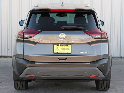 Used 2021 Nissan Rogue SL w/ Premium Package image 48