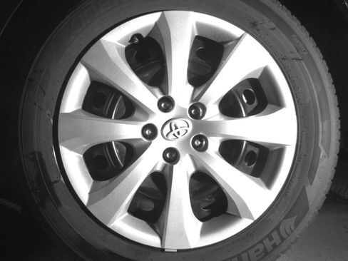 Used 2025 Toyota Corolla LE FWD image 17
