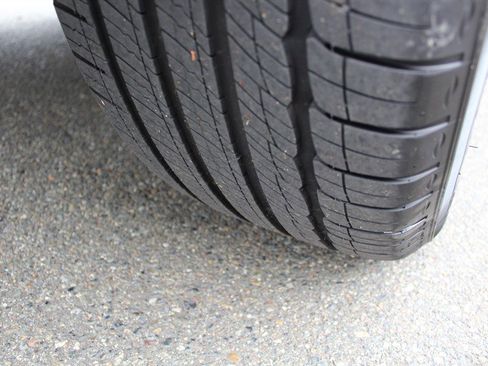 Used 2022 Mercedes-Benz GLS 450 4MATIC image 46