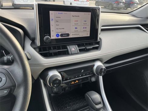 Used 2024 Toyota RAV4 XLE image 24