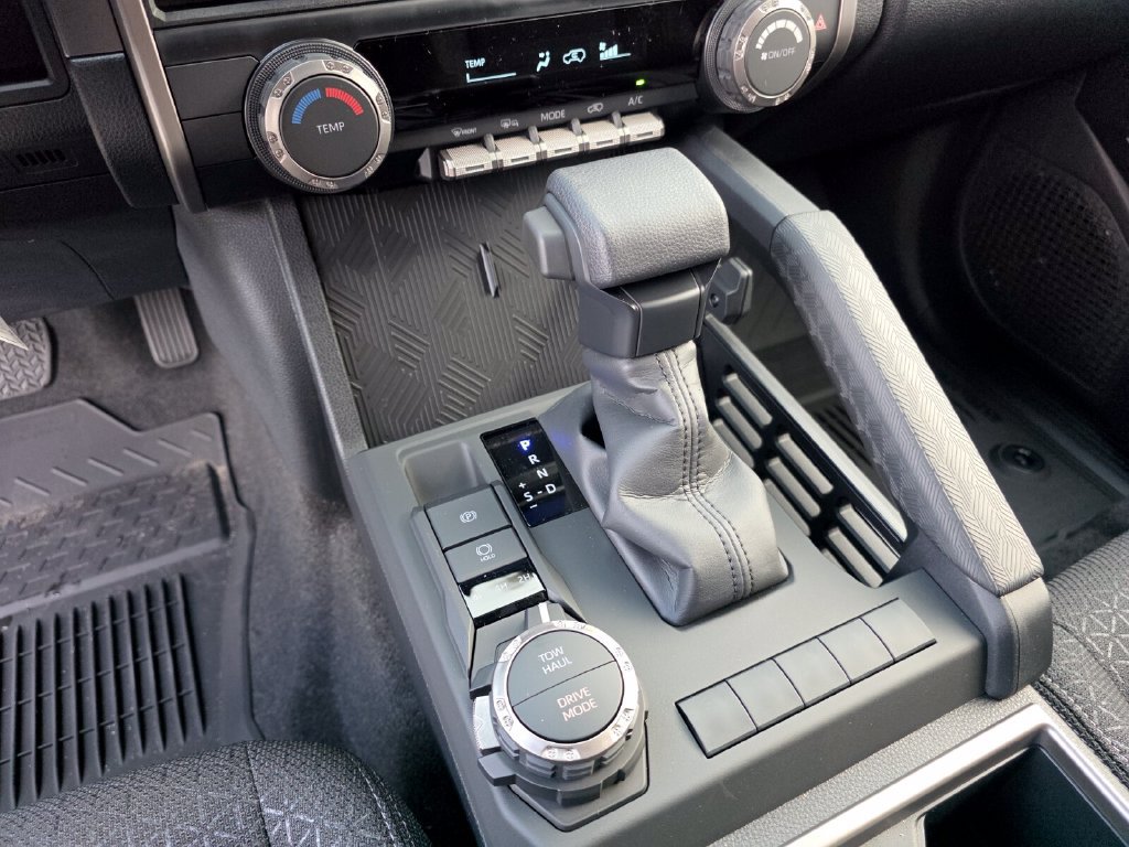 New 2026 Toyota 4Runner SR5 AWD/4WD image 27