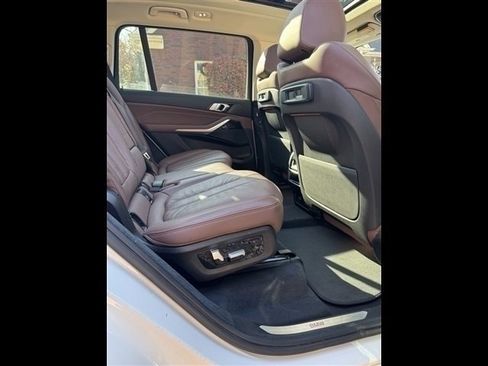 Used 2020 BMW X7 xDrive40i w/ Cold Weather Package image 4