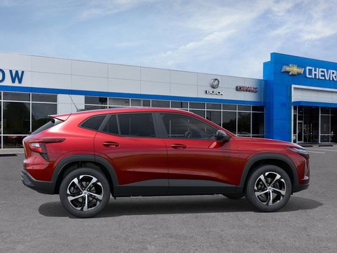 New 2026 Chevrolet Trax RS w/ Driver Confidence Package image 5