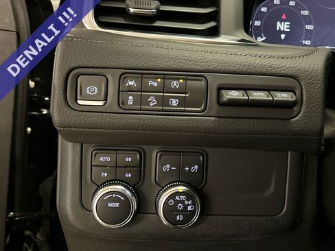 Used 2023 GMC Yukon Denali image 21