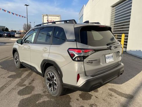 Used 2026 Subaru Forester Premium AWD/4WD image 3