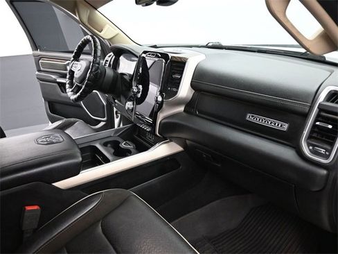 Used 2020 RAM 1500 Laramie image 24