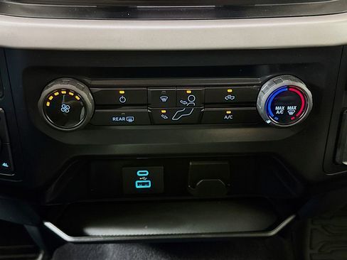 Used 2023 Ford F150 XLT w/ XTR Package AWD/4WD image 17