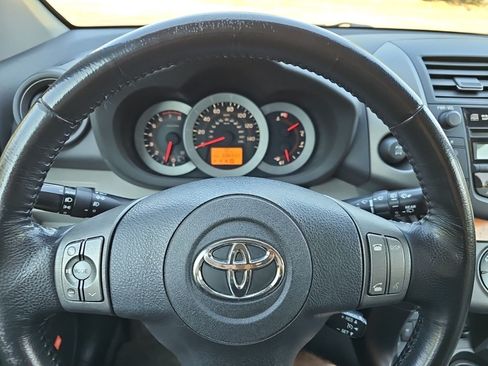 Used 2011 Toyota RAV4 Limited w/ Limited Extra Value Pkg AWD/4WD image 21