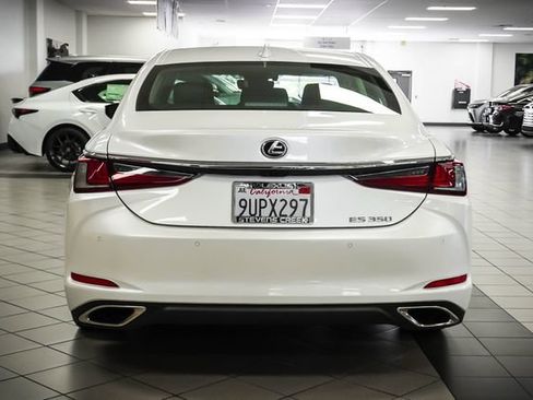 Used 2025 Lexus ES 350 w/ Premium Package FWD image 7