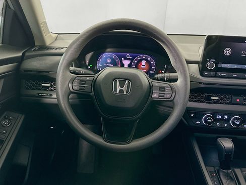 Used 2024 Honda Accord EX image 17