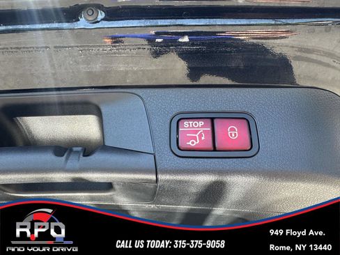 Used 2020 Mercedes-Benz GLB 250 4MATIC w/ AMG Line image 30
