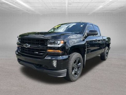 Used 2019 Chevrolet Silverado 1500 LT w/ All Star Edition AWD/4WD image 5