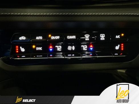 Used 2023 Buick Envision Preferred AWD/4WD image 20