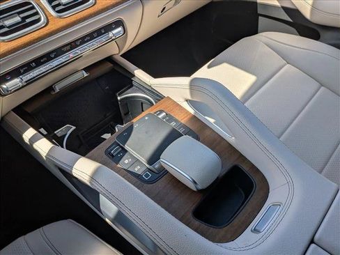 Certified 2025 Mercedes-Benz GLE 450e 4MATIC image 10