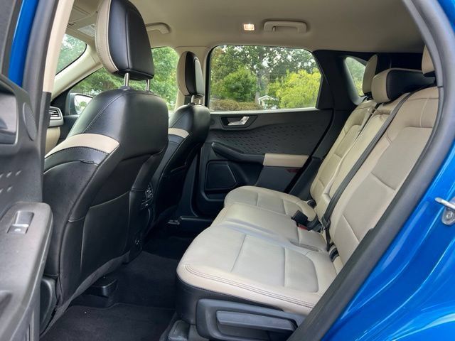 Used 2020 Ford Escape Titanium AWD/4WD image 15