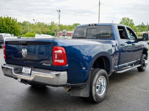 Used 2024 RAM 3500 Tradesman w/ Chrome Appearance Group AWD/4WD image 6