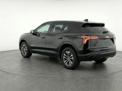 Used 2025 Chevrolet Equinox LT image 6