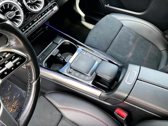 Used 2023 Mercedes-Benz GLA 250 4MATIC image 15