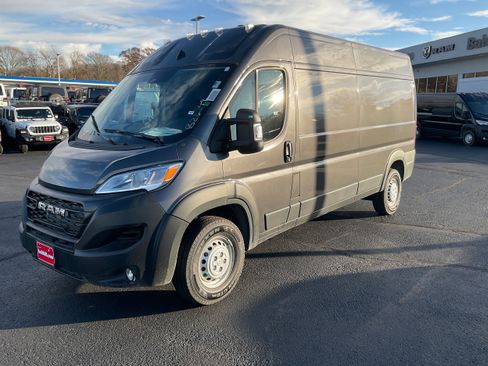 New 2026 RAM ProMaster 2500 w/ Cold Weather Group image 3