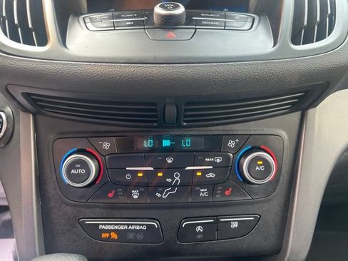 Used 2019 Ford Escape SE AWD/4WD image 27