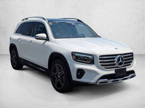 New 2026 Mercedes-Benz GLB 250 4MATIC image 7