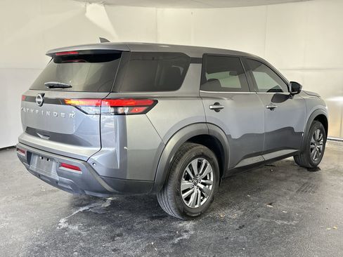 Certified 2022 Nissan Pathfinder S image 11
