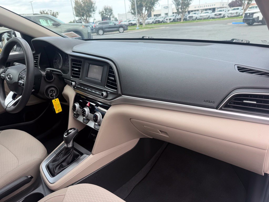 Used 2019 Hyundai Elantra SE FWD image 61