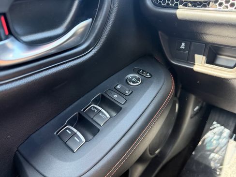 Used 2024 Honda HR-V Sport image 13