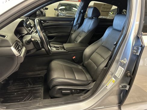 Used 2020 Honda Accord Sport image 4
