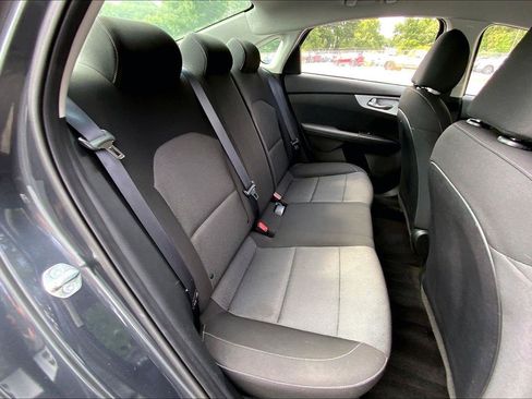Used 2024 Kia Forte LXS w/ LXS Technology Package FWD image 23