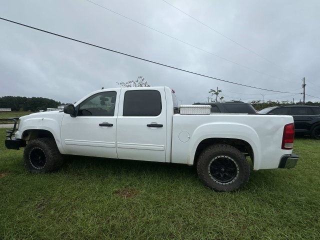 Used 2009 GMC Sierra 1500 SLE w/ Power Pack Plus AWD/4WD image 4