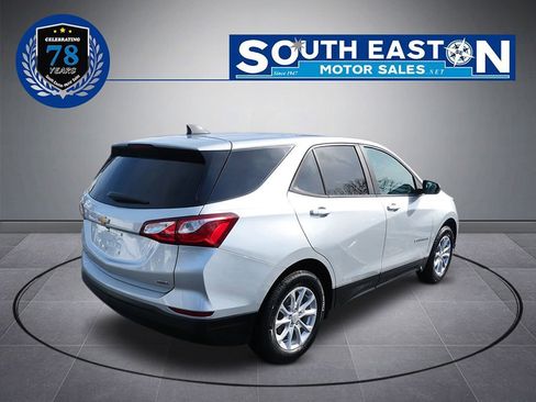 Used 2021 Chevrolet Equinox LS w/ LS Convenience Package image 6