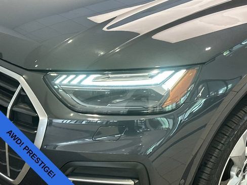Used 2021 Audi Q5 Prestige w/ Prestige Package AWD/4WD image 7