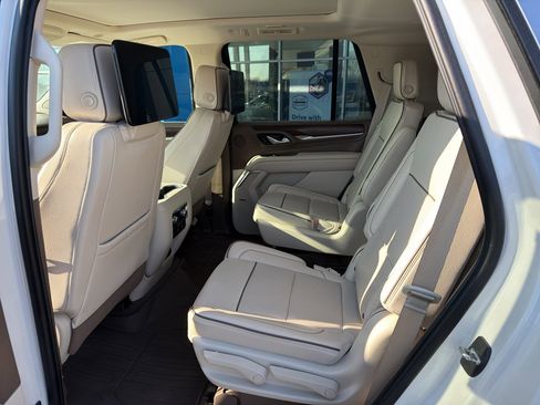 Used 2021 GMC Yukon Denali image 11