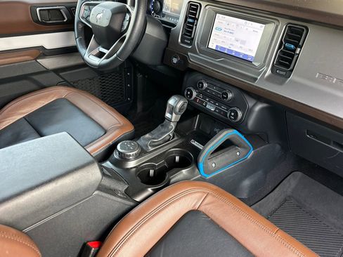 Used 2021 Ford Bronco Outer Banks image 13