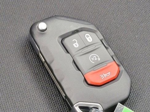 Used 2023 Jeep Wrangler Rubicon w/ Dual Top Group image 31