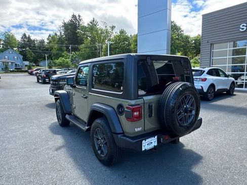 Used 2026 Jeep Wrangler Sport AWD/4WD image 8