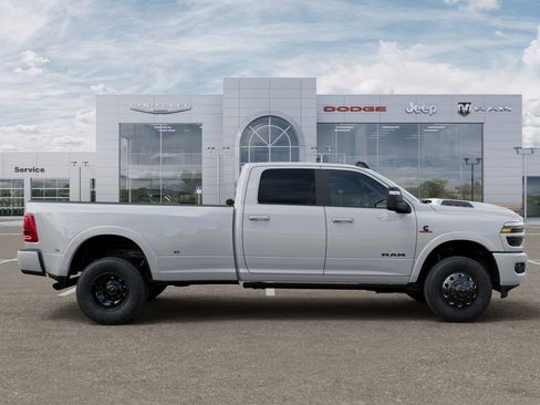 New 2026 RAM 3500 Limited image 21