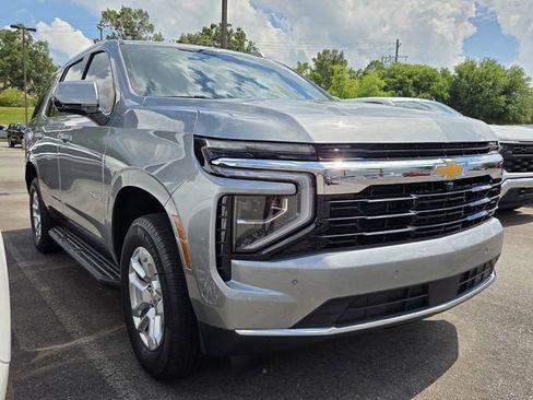 Used 2026 Chevrolet Tahoe LS AWD/4WD image 1